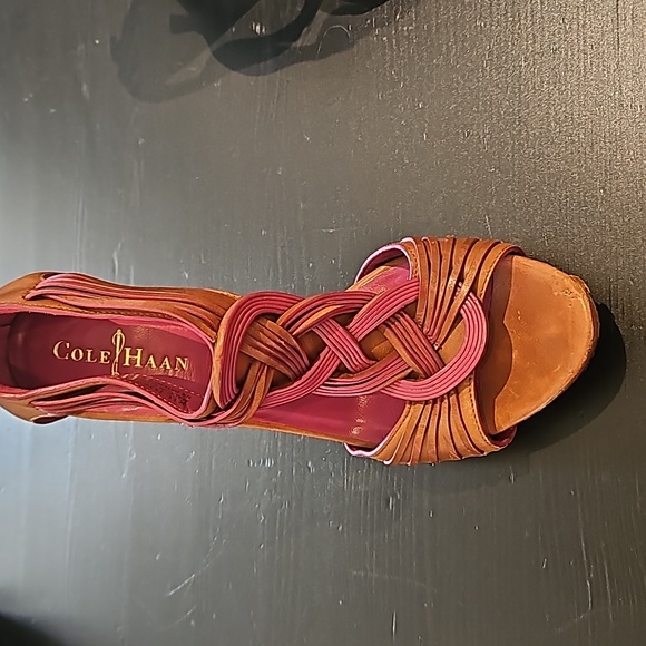 Cole Haan 2 tone high heels - Picture 2 of 6